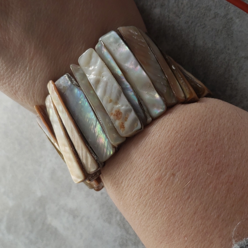 Shell bracelet - Picture 3 of 4